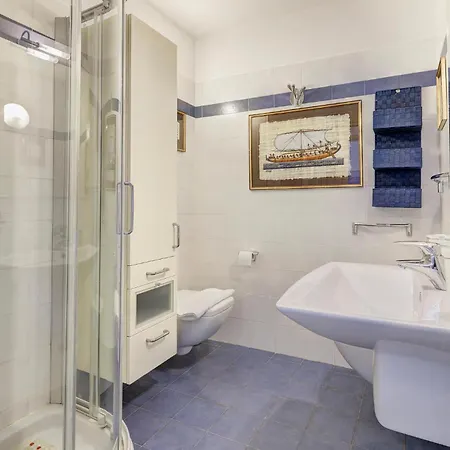 2 Bedroom Amazing Apartment In Solto Collina Bg Apartamento