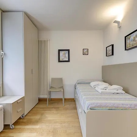 2 Bedroom Amazing Apartment In Solto Collina Bg